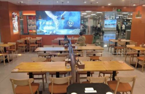 厦门高崎国际机场贯口（国际联检E岛值机旁）