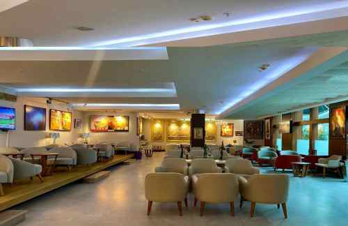 TBSPrimeclass Lounge