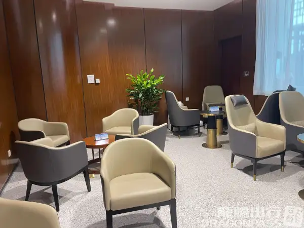 First/Business Class Lounge – photos 2