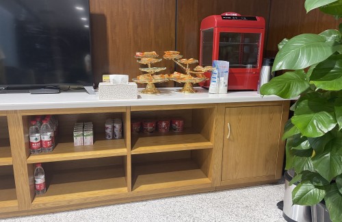 ZQZ头等舱/公务舱休息室