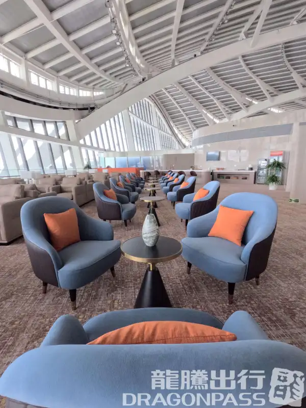 First Class/Business Class Lounge (Dom) – photos 3