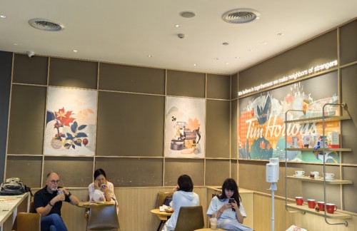 上海站Tims咖啡(安检后)