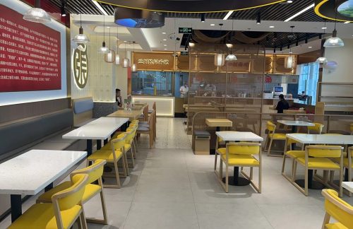 贵阳龙洞堡国际机场丝来拿去·贵州名小吃(贵州小吃美食城)