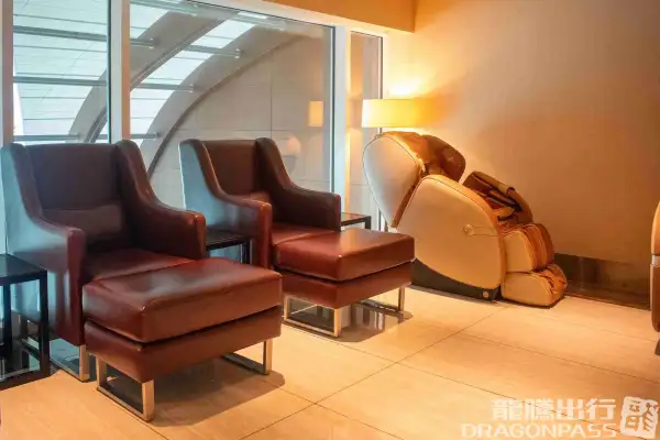Ahlan Lounge Executive Floor* – photos 2