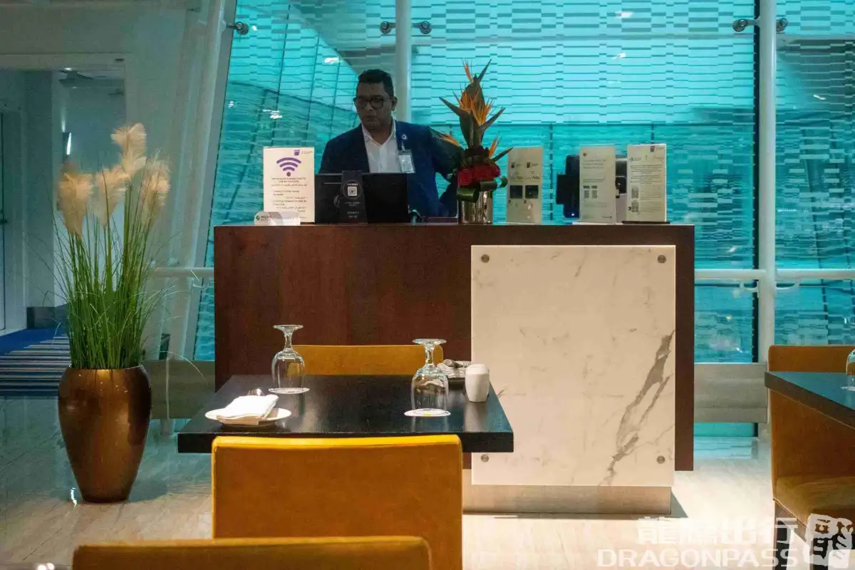 Ahlan Lounge Executive Floor* – photos 3