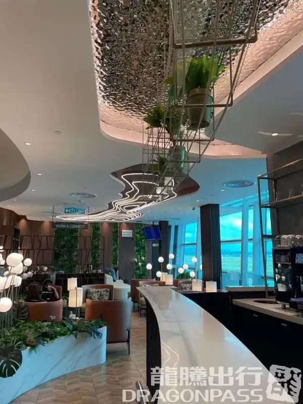Travel Club Lounge (KLIA 2) – photos 3