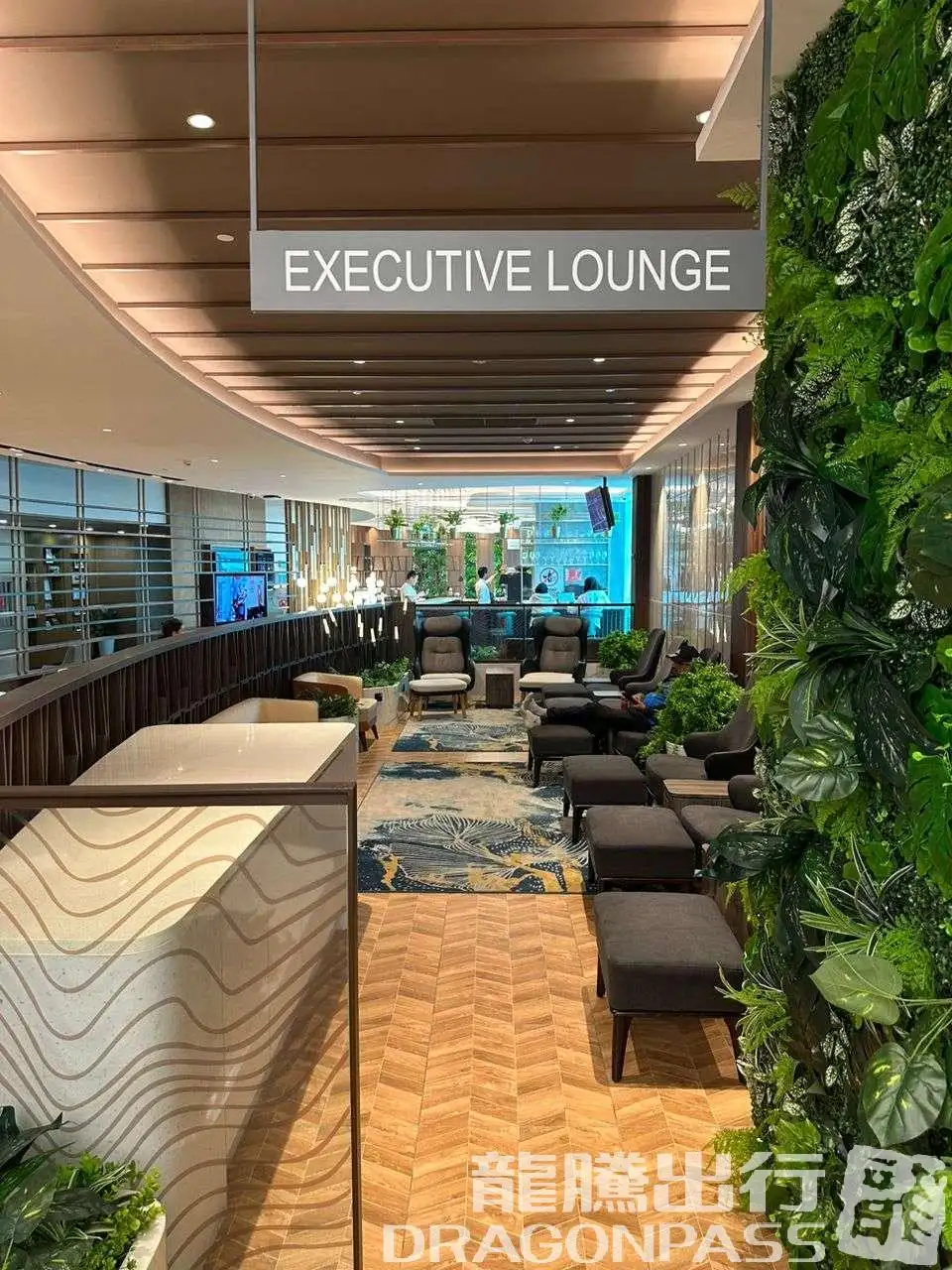 Travel Club Lounge (KLIA 2) – photos 7