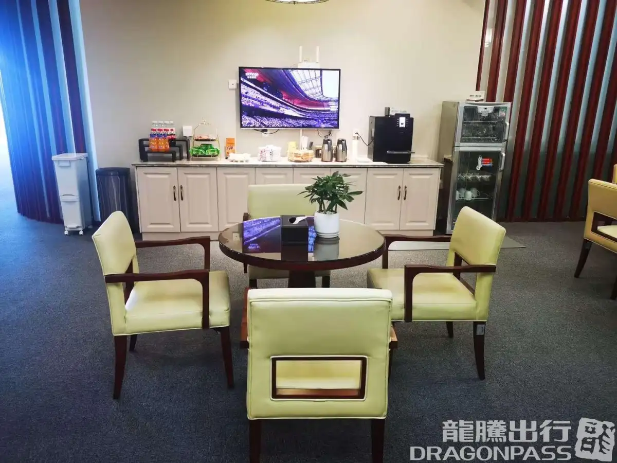 Guest Rest Area before security check (T2 Domestic) – photos 3