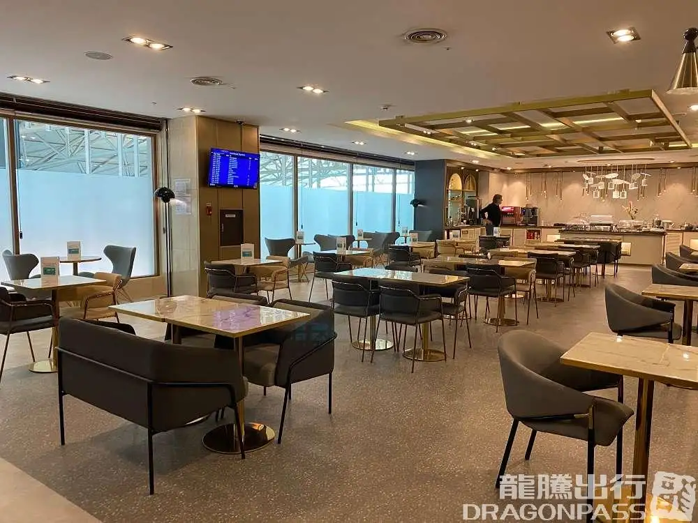 Sky Hub Lounge (West Wing) – photos 4