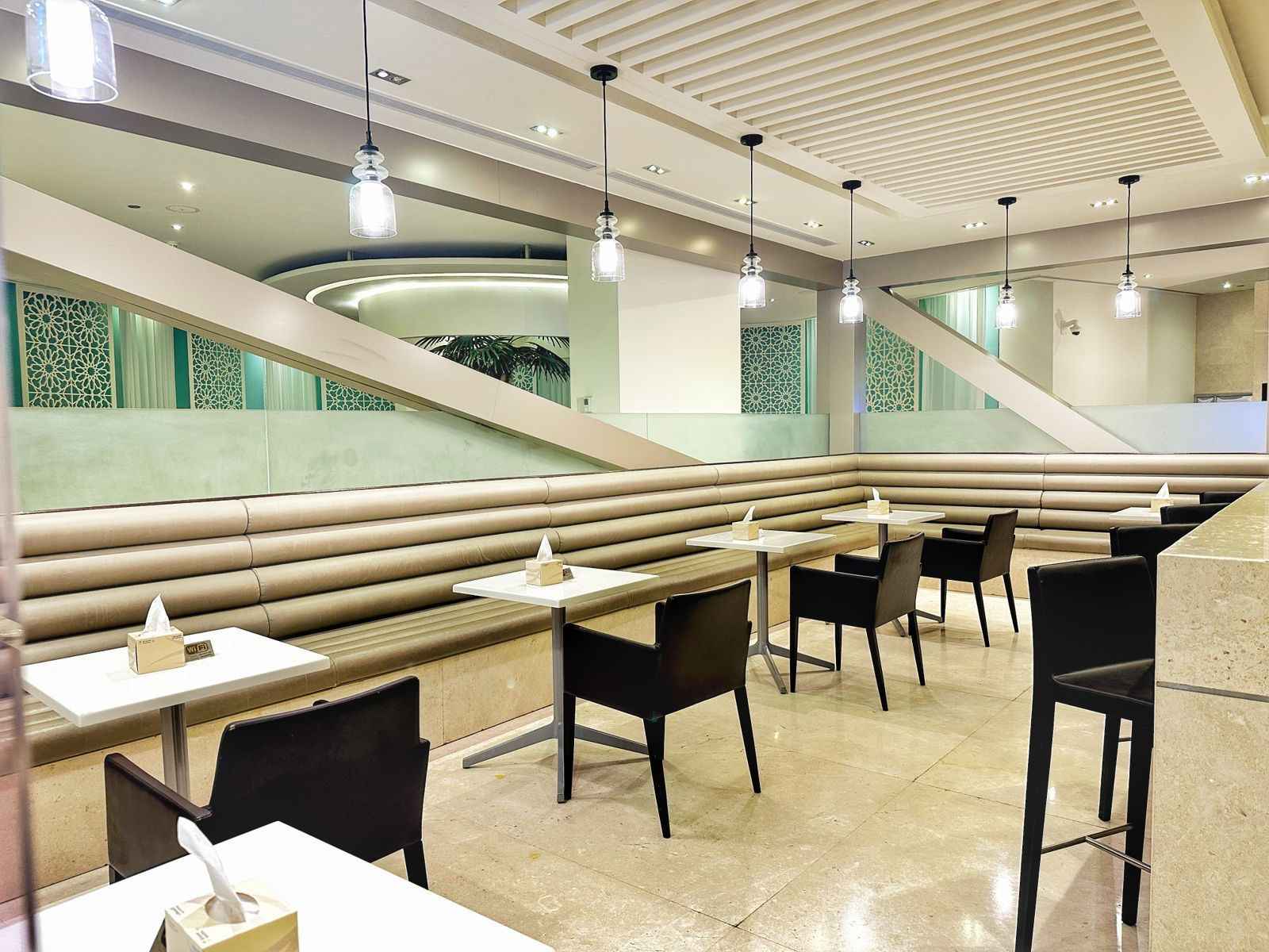 Wellcome Lounge atmosphere, image 6