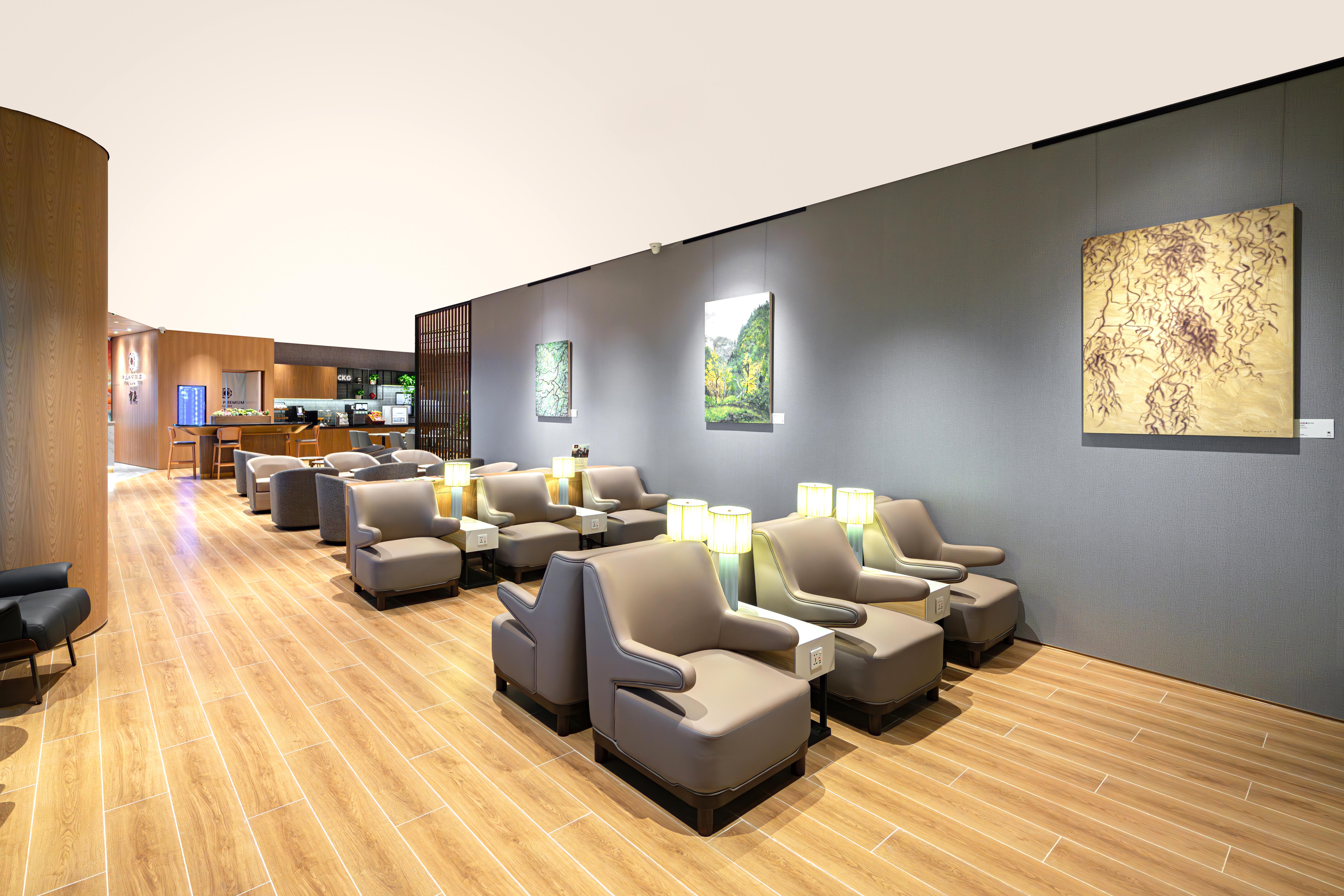 Plaza Premium Lounge (Domestic) atmosphere, image 10