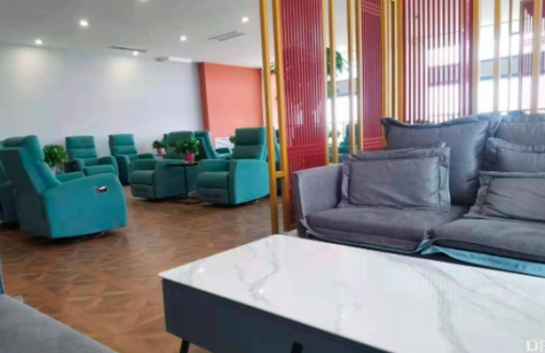 air-441365龙腾商务座候车区