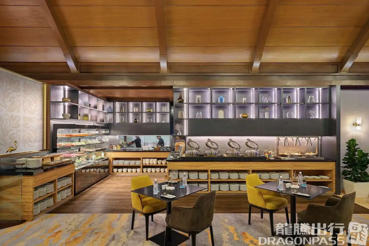 Sky Suite Airport Lounge KLIA T1 – photos 9