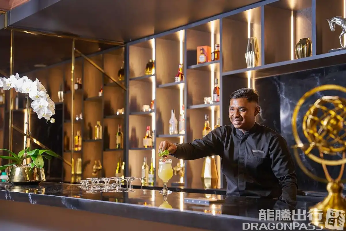 Sky Suite Airport Lounge KLIA T1 – photos 13