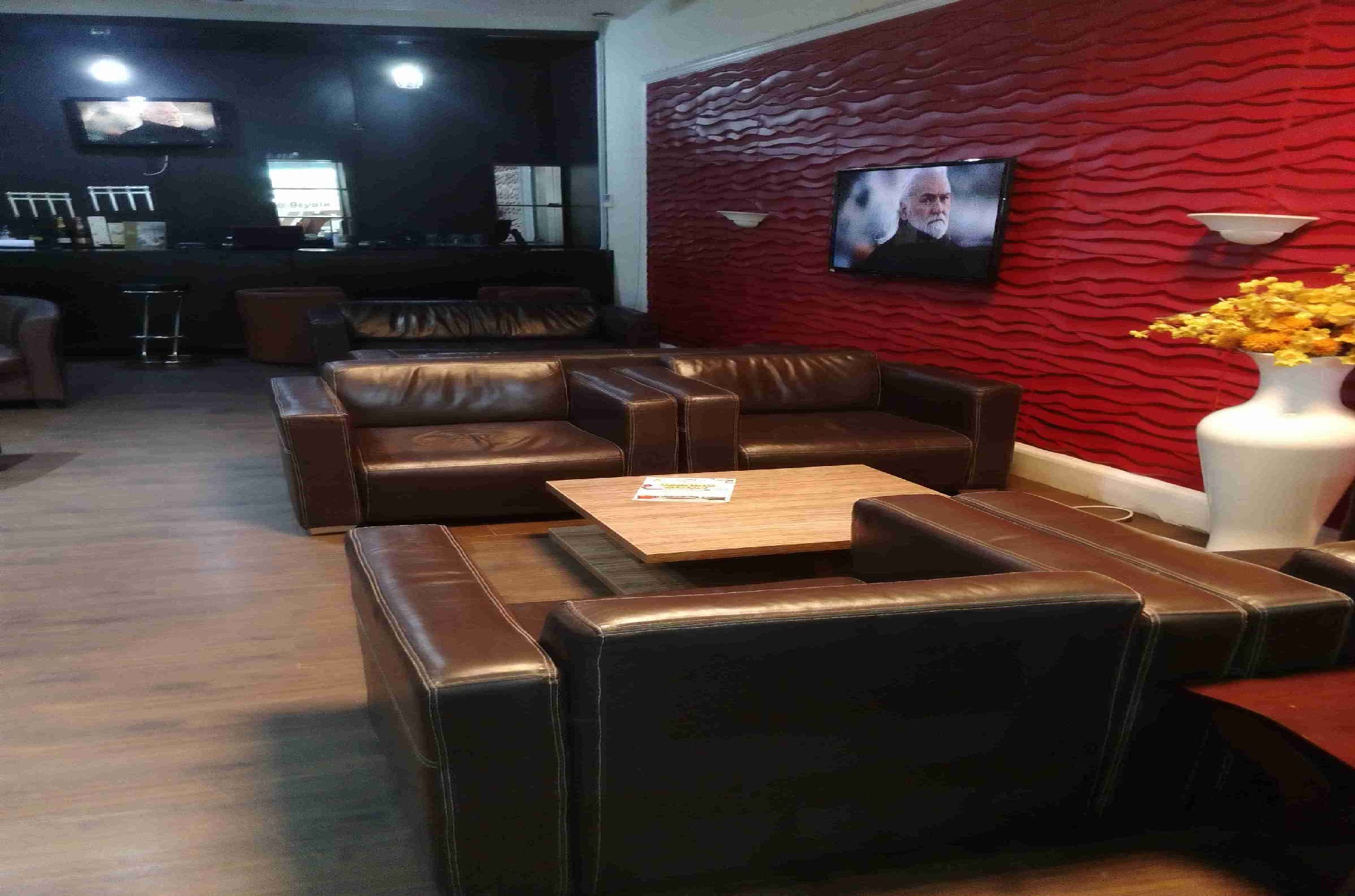 @9tysix Lounge atmosphere, image 3