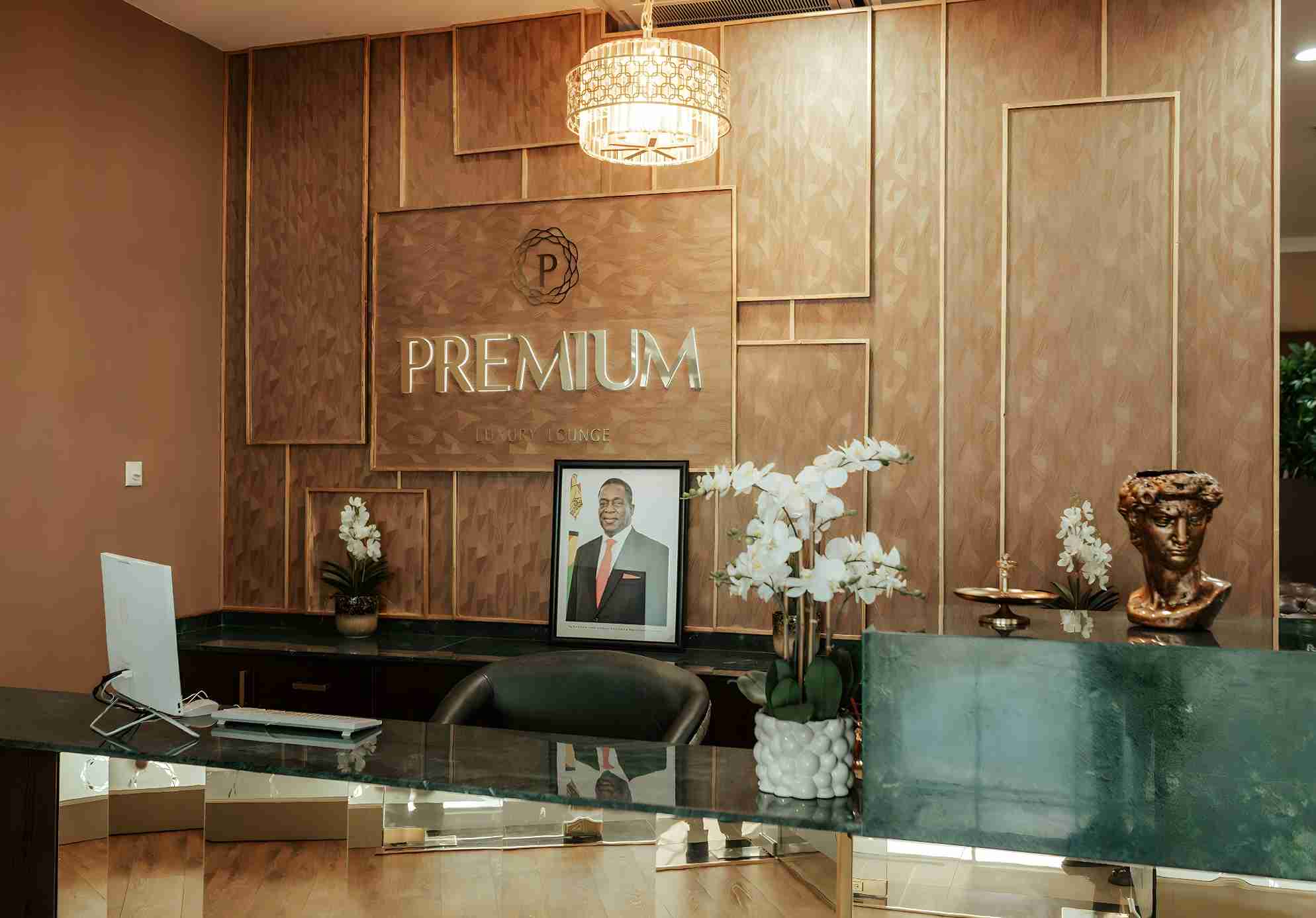 Premium Luxury Lounge atmosphere, image 6