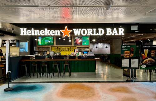 新加坡樟宜机场Heineken World Bar T2