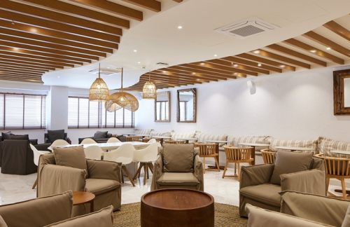 JMKYour Mykonian Luxury Lounge