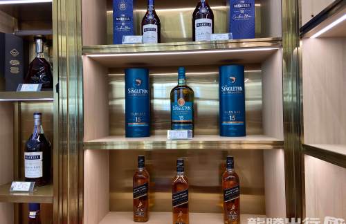 广州白云国际机场广东名烟名酒（烟类不参与）