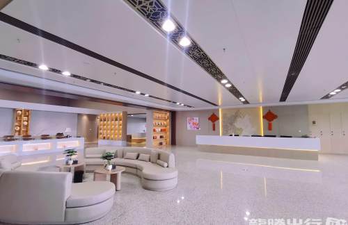 air-830041菏泽东站商务座候车区