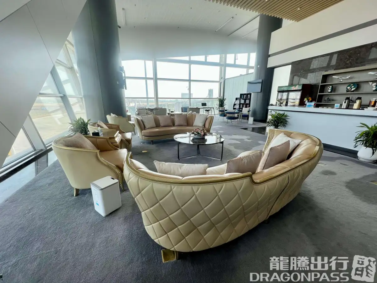 First Class Lounge (2F) – photos 6