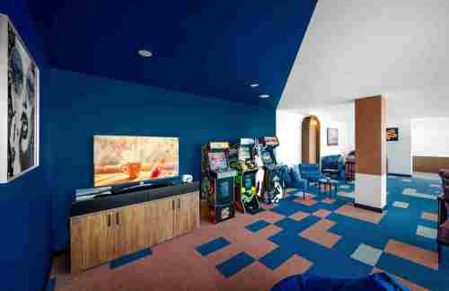 RIXKepler Club (Transit Area)