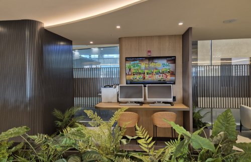 ICNSky Hub Lounge (East Wing)