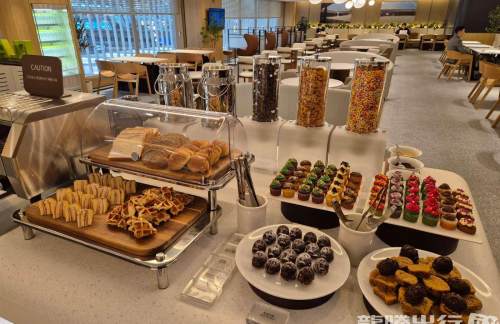 ICNSky Hub Lounge (East Wing)