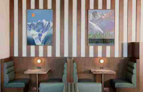 YVRPlaza Premium International Lounge