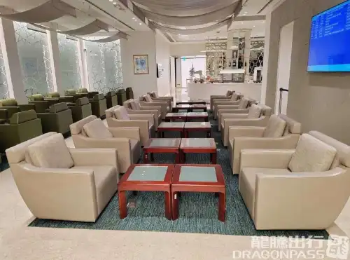 Ahlan Lounge (Concourse D)