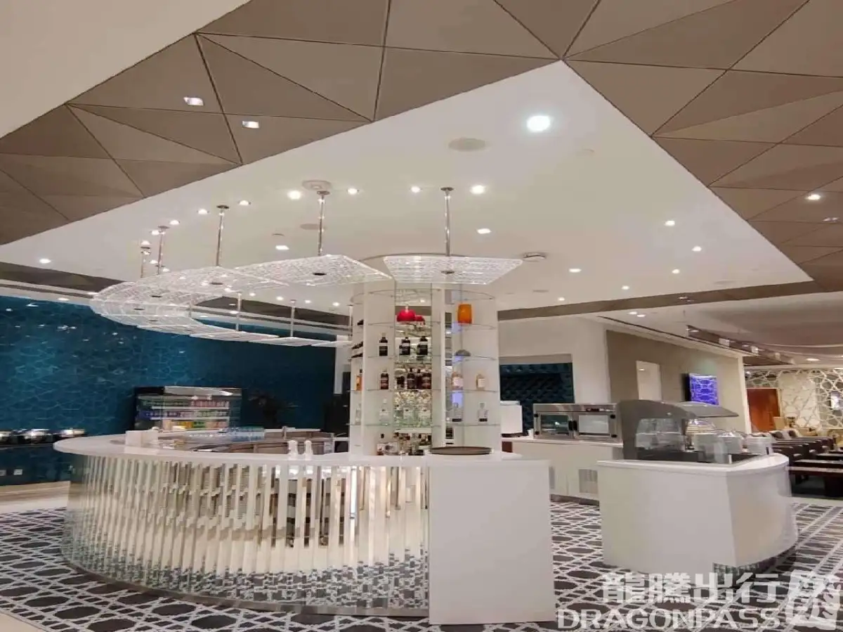 Ahlan Lounge (Concourse D) – photos 3