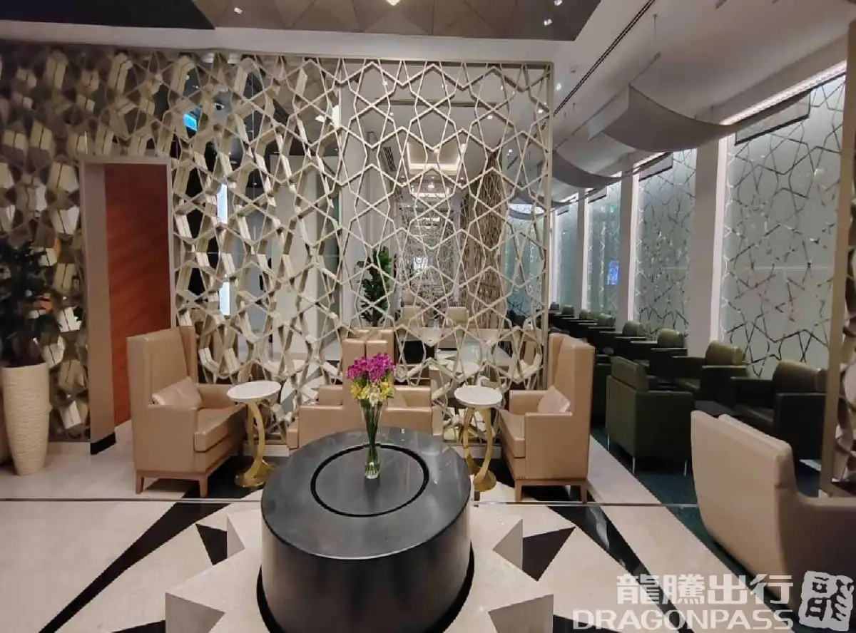 Ahlan Lounge (Concourse D) – photos 7