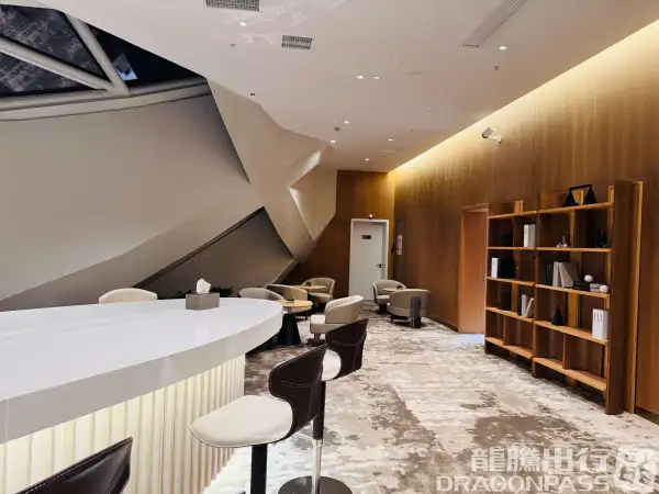 First Class Lounge – photos 2