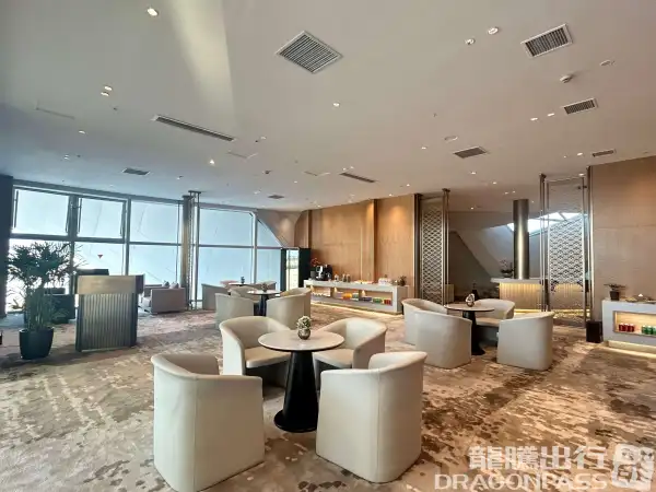 First Class Lounge – photos 4