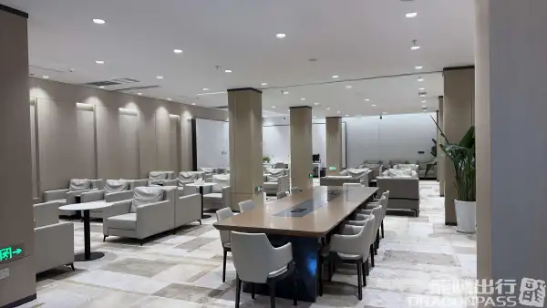 First class lounge (T2 domestic) – photos 3