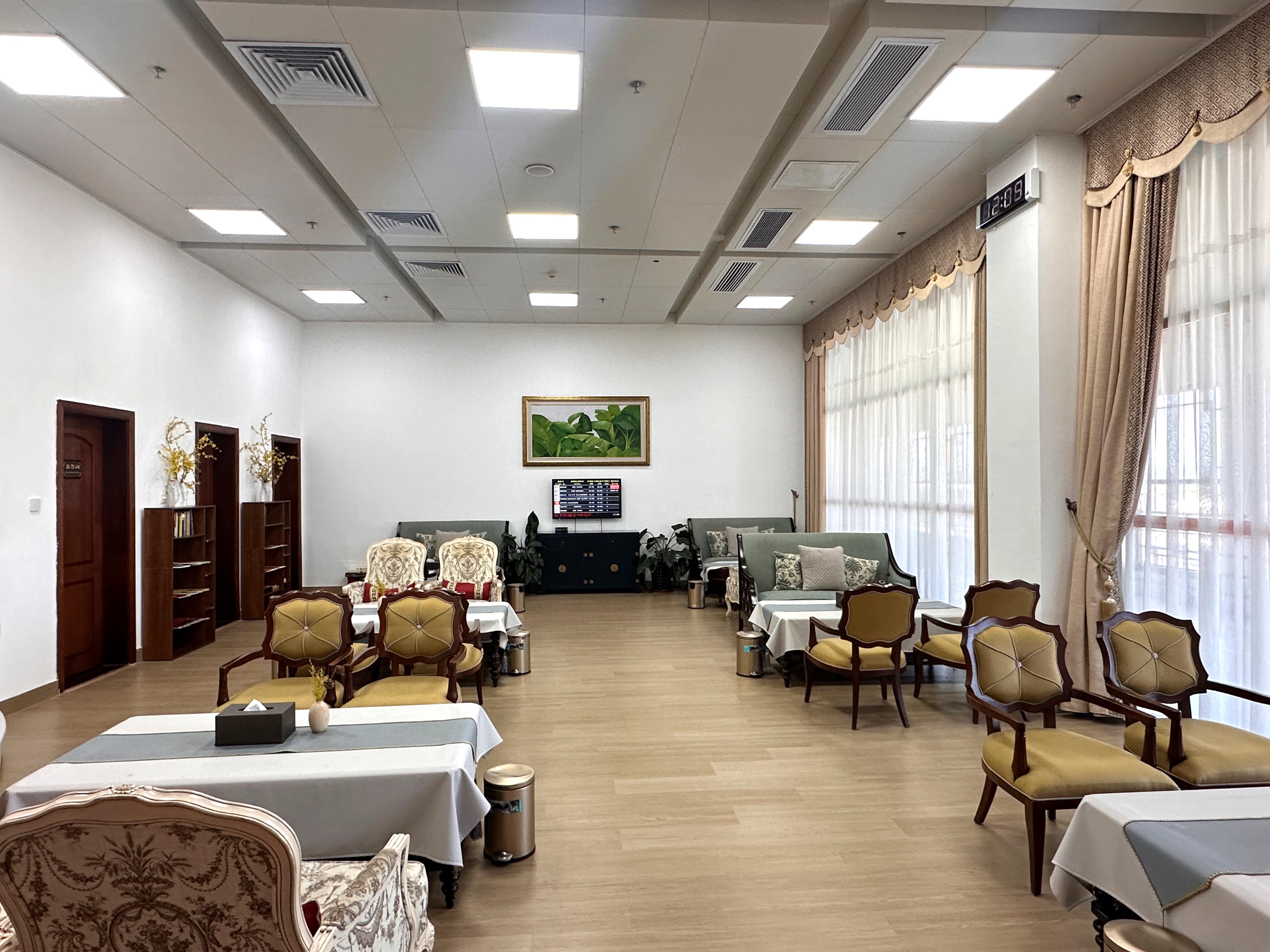 First Class Lounge (T1 Domestic)