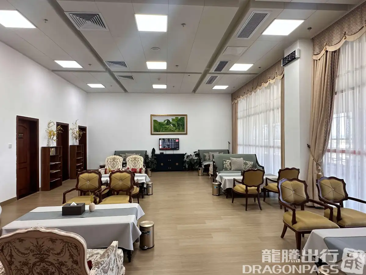 First Class Lounge (T1 Domestic) – photos 2