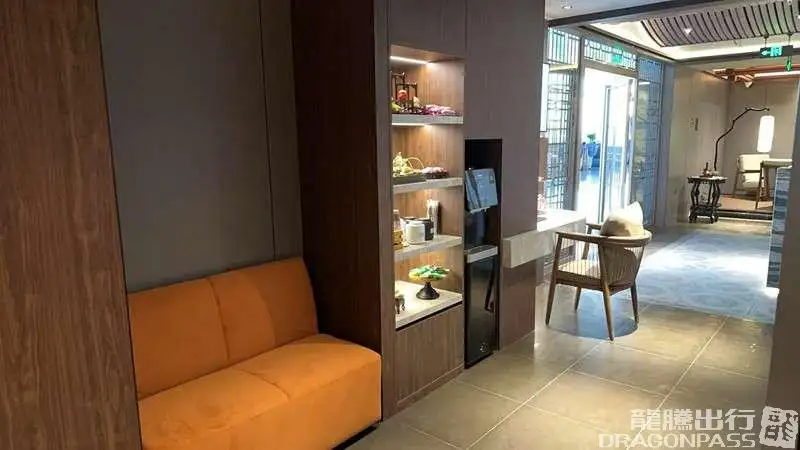 First Class Lounge – photos 5