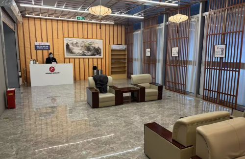 air-431289商务座候车区