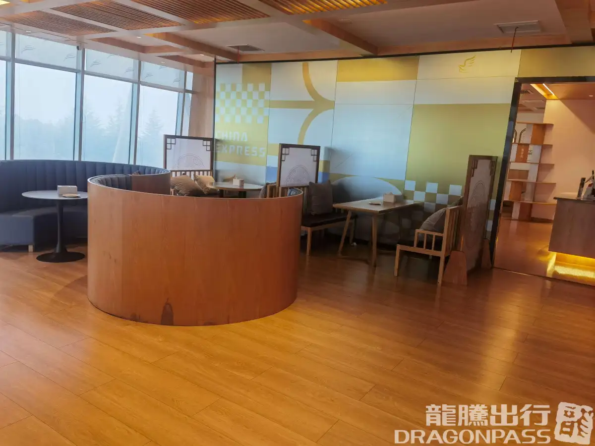 First Class Lounge – photos 2