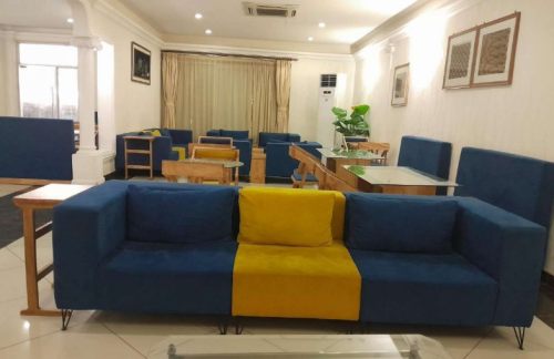 MBASafari Comfort Lounge (T1)