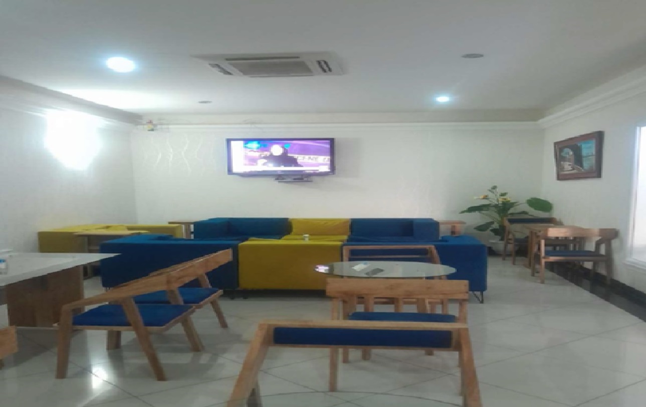 Safari Comfort Lounge atmosphere, image 3