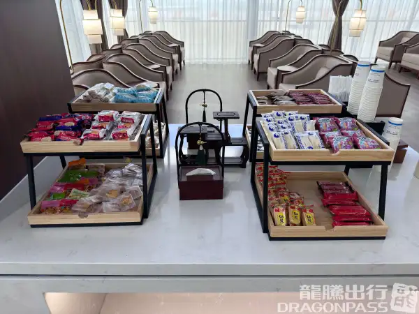 First class lounge (T2 domestic) – photos 2