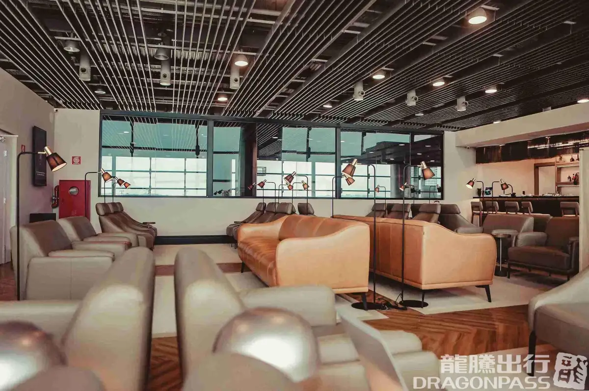W Premium Lounge - The Pier – photos 2