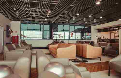 GRUW Premium Lounge - The Pier