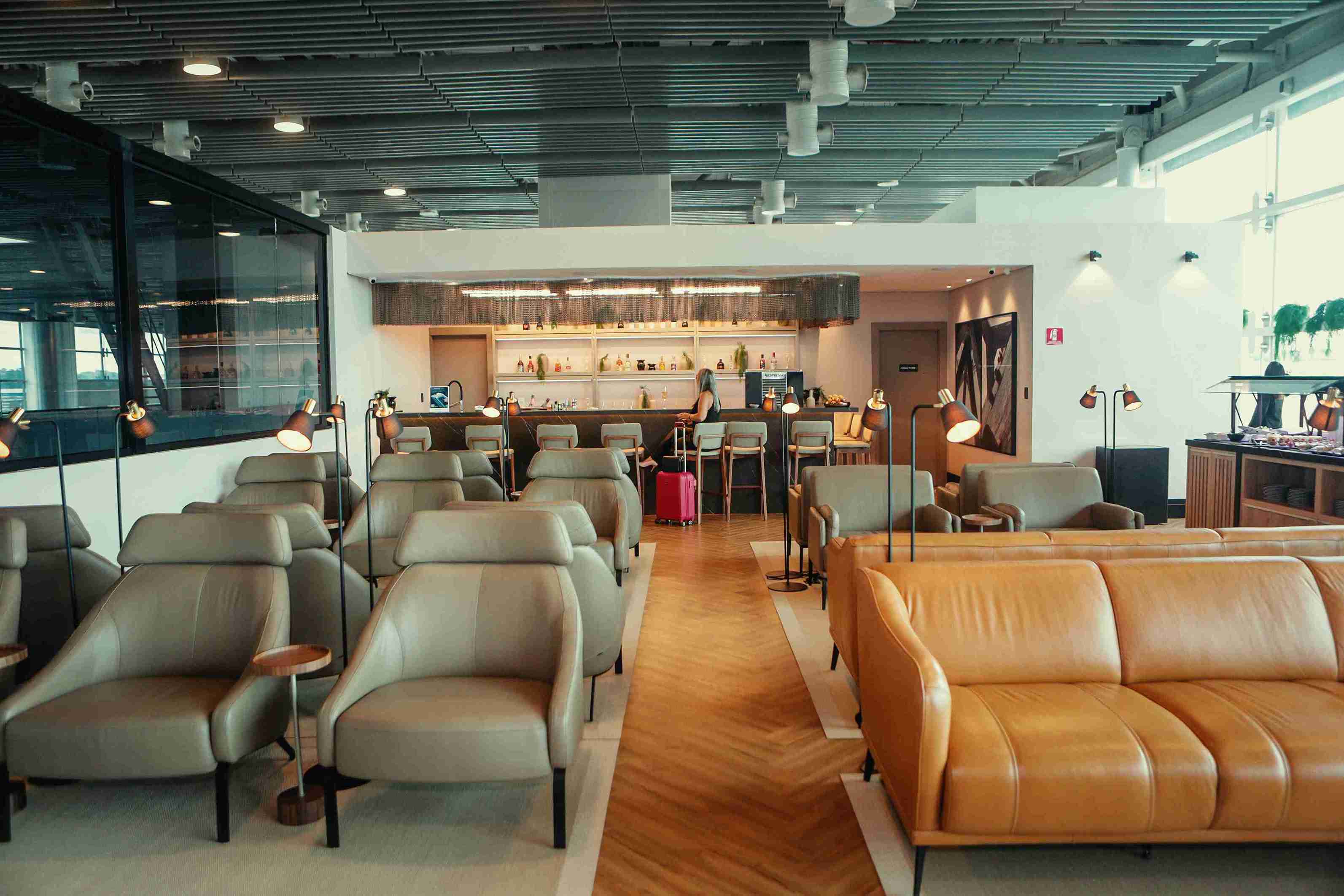 W Premium Lounge - The Pier atmosphere, image 2