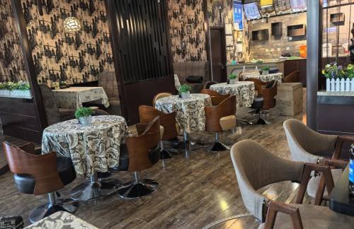 air-441573奥斯通商旅厅