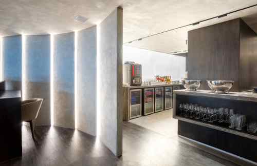 CHNFBRT Lounge Confins