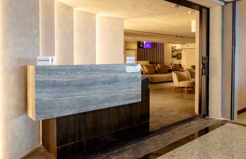 CHNFBRT Lounge Confins