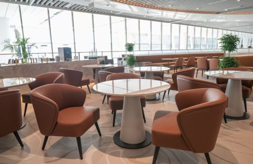 XIYV22东航头等舱休息室(T5国内)